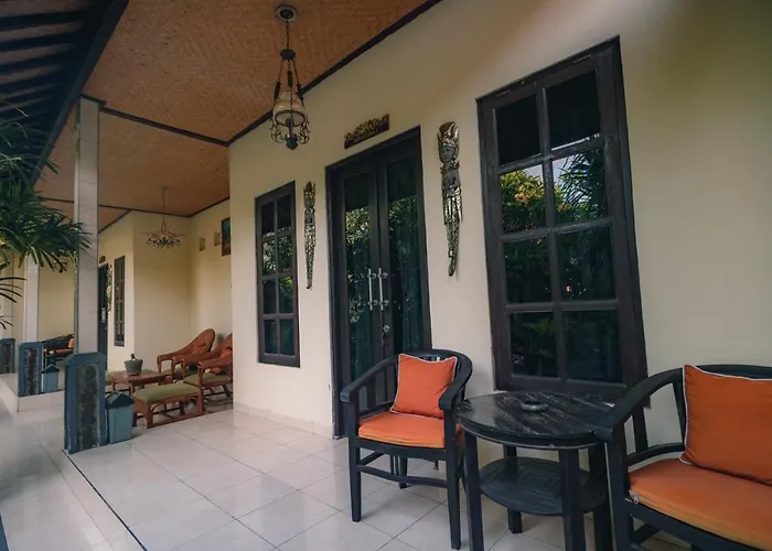 Giri Sari Bali