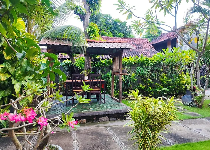 Giri Sari Bali Guest house *
